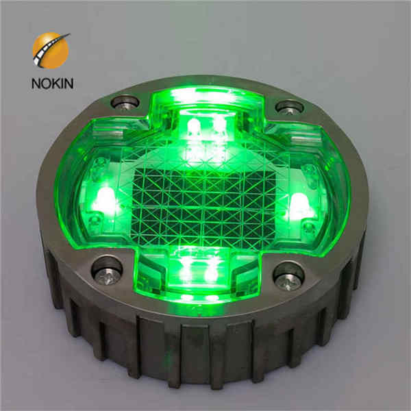 Synchronized Road Reflective Stud Light For Pedestrian 